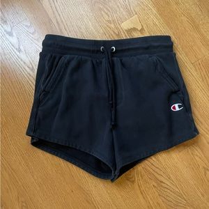 Champion Reverse Weave shorts (L)